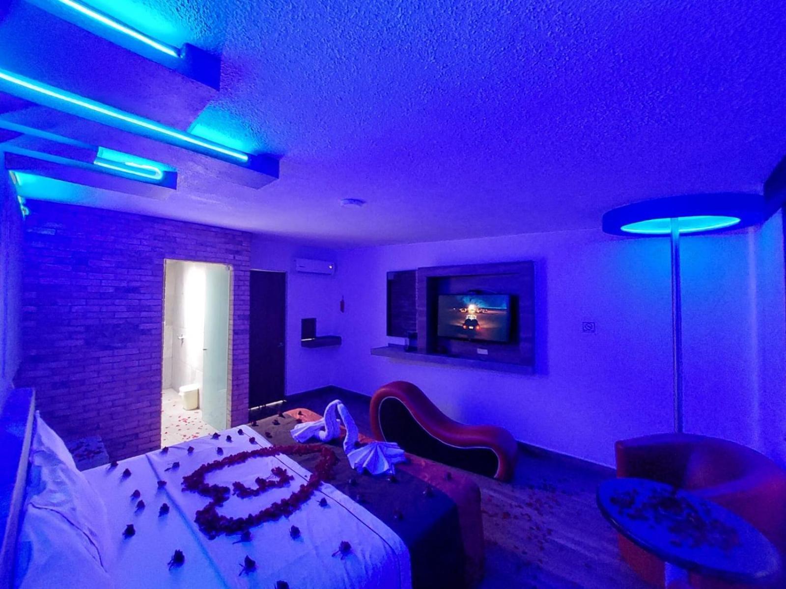 Hotel Bataclan Temixco Buitenkant foto