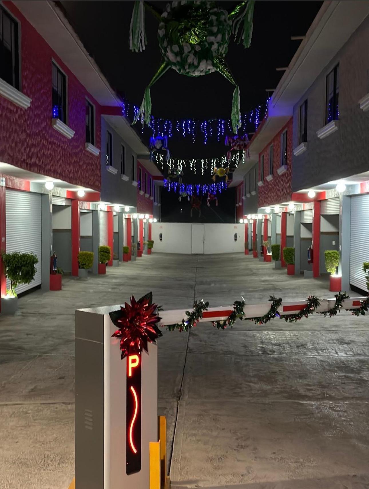 Hotel Bataclan Temixco Buitenkant foto